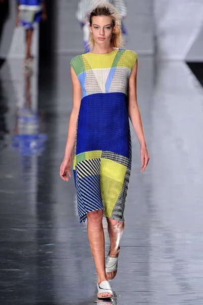 Look 26